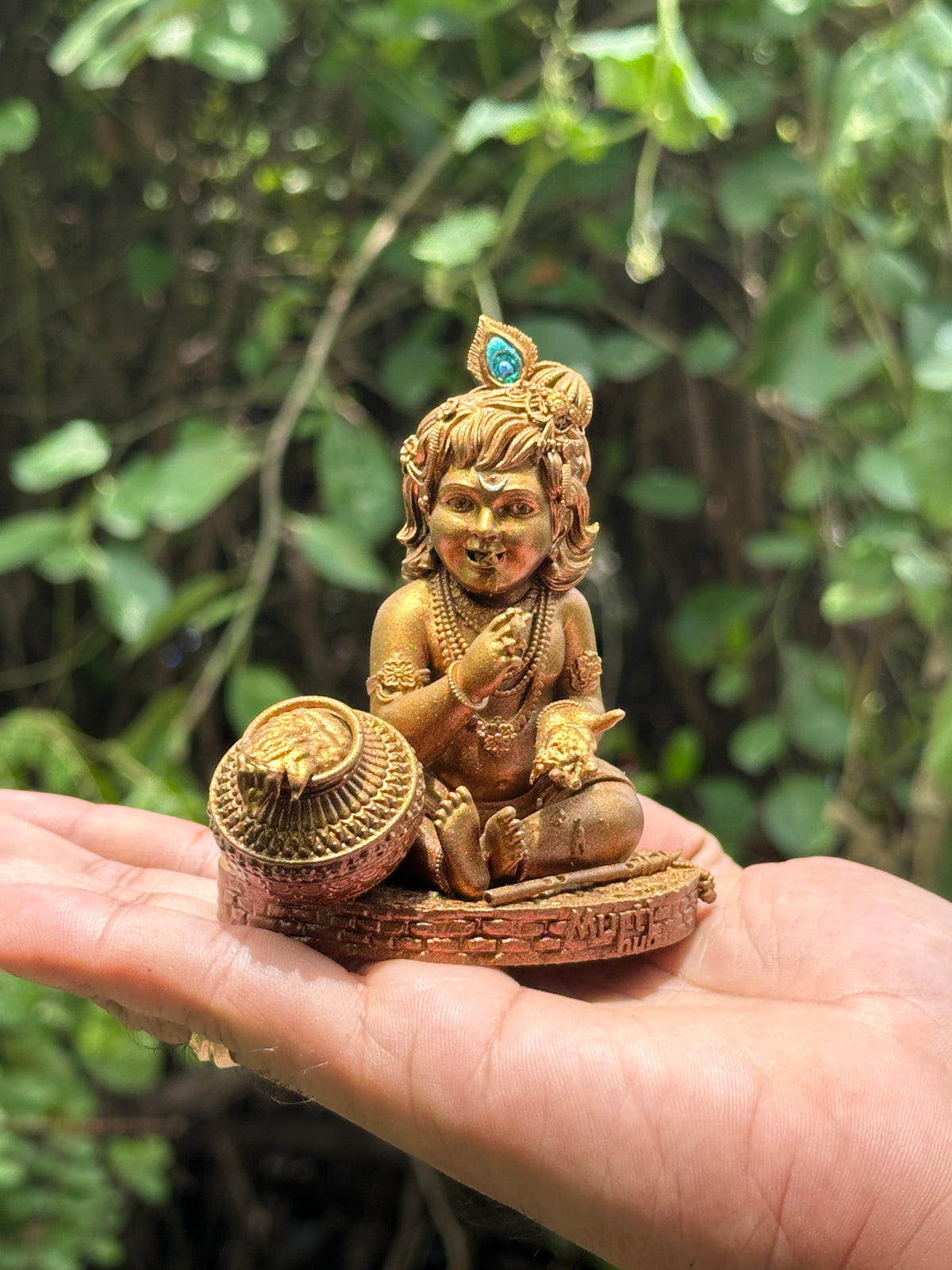 Makhan Chor Laddu Gopal | Bal Krishna Murti | Krishna Eating Makhan Idol